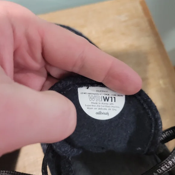 Allbirds Women's Limited Edition City Minimalist Travel Wool Runners Size 11 - Picture 4 of 5